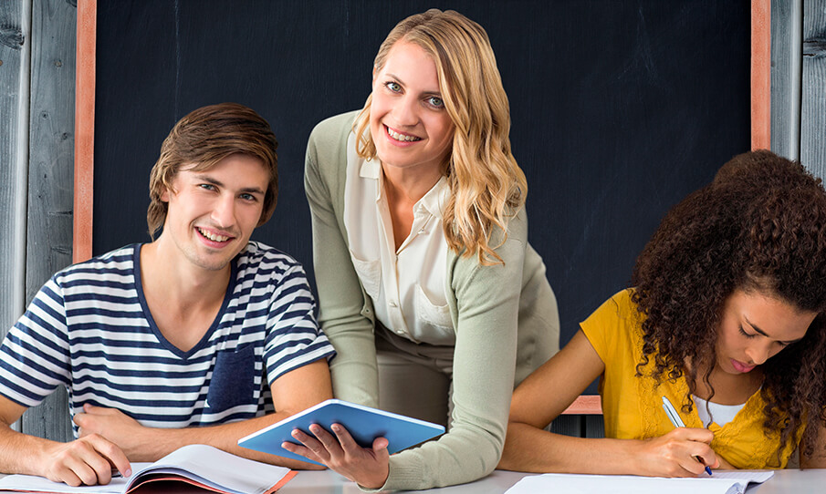 Ter aulas de inglês com professores nativos realmente faz diferença?